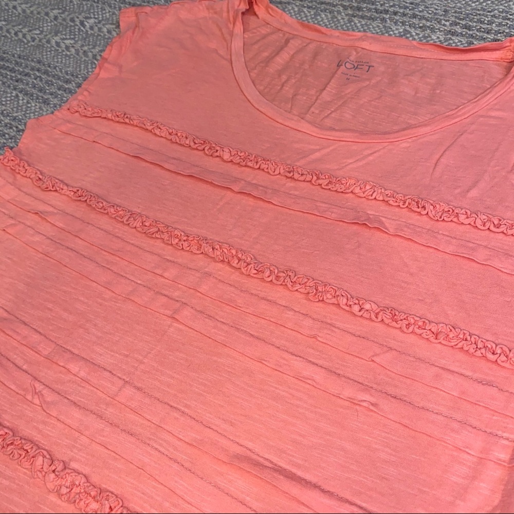 LOFT Peach Ruffled Tee - Picture 2 of 4